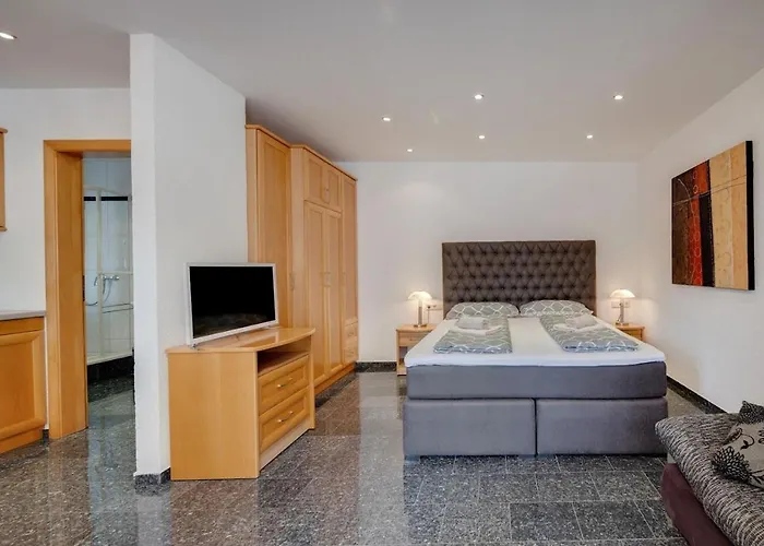 Fijala * ツリクヴェニツァ