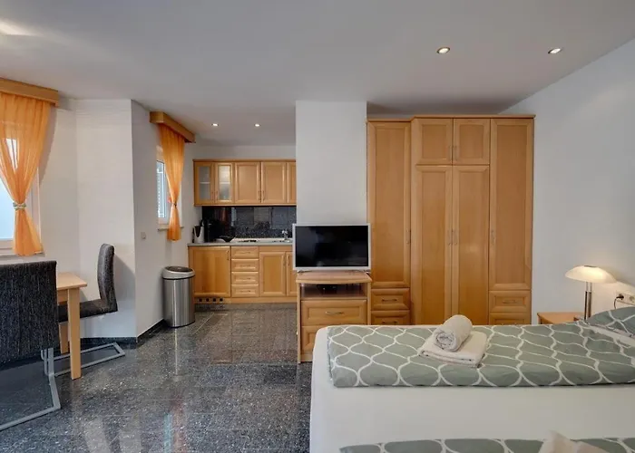 アパート Fijala ツリクヴェニツァ