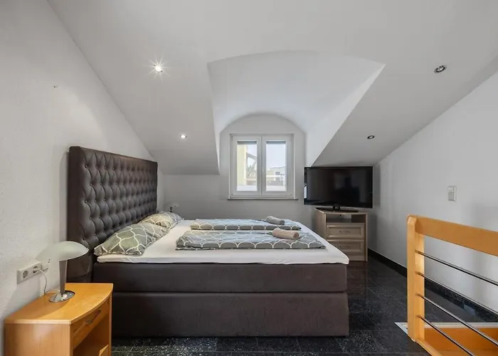 Fijala * 茨里克韦尼察